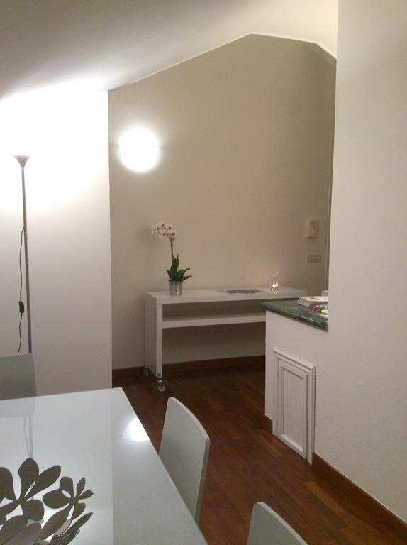 Apartment La Mansarda Alba  Habitación foto